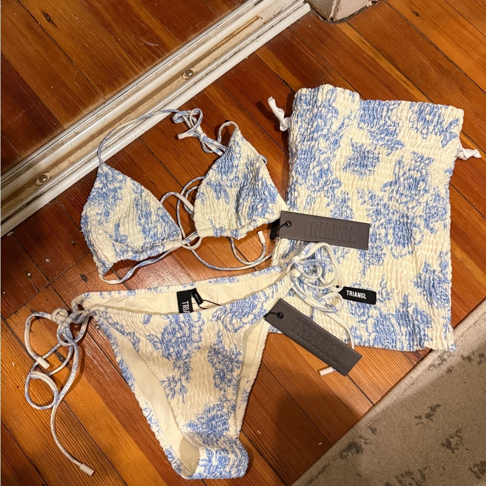 Triangl Blue and Cream Bikini Set